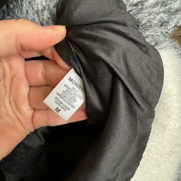 Monrow Plaid Flannel Jacket Shacket Size Medium NWT - Picture 5 of 8